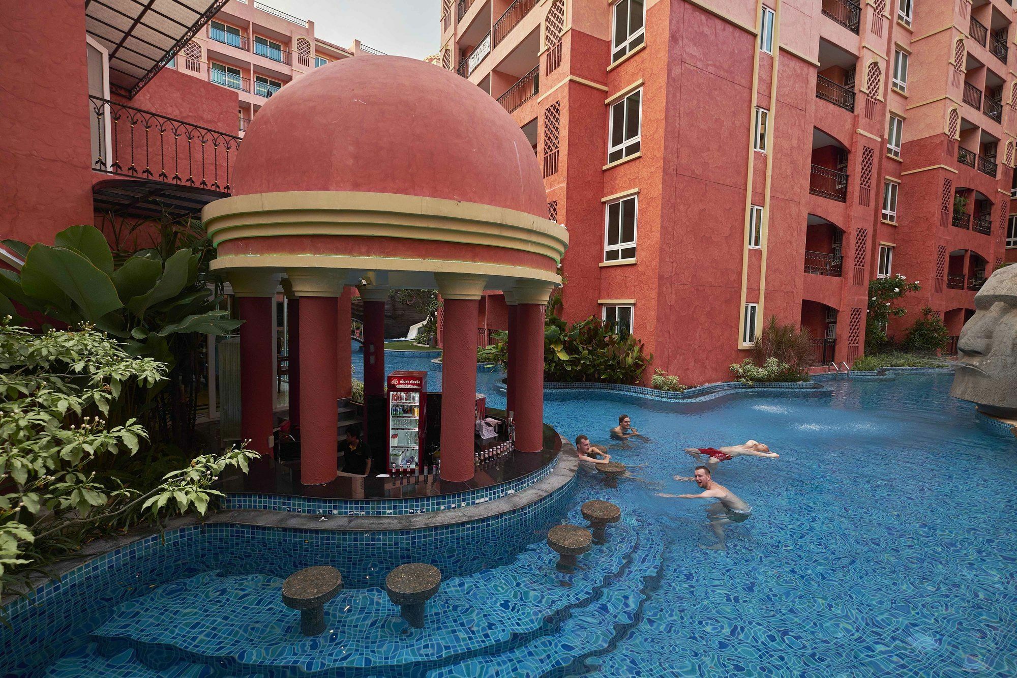 Sonia Residence - Sha Extra Plus Jomtien Beach Exterior photo